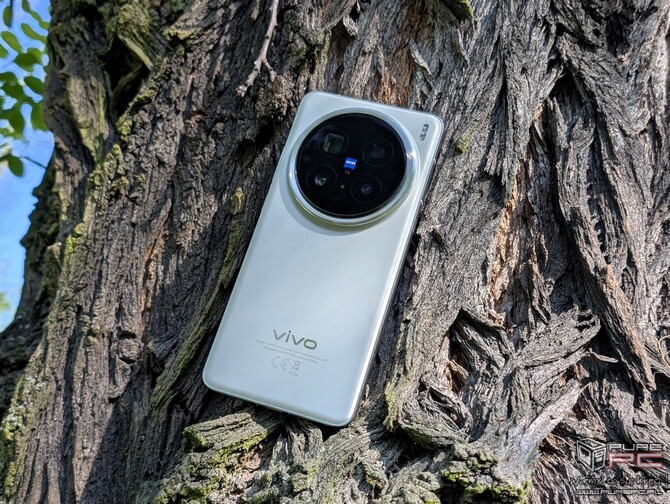Smartfon vivo X300 Pro ma być zauważalnie lepszy od X200 Pro. Na pokład trafi Dimensity 9500, nowy aparat główny i ogromna bateria [2]