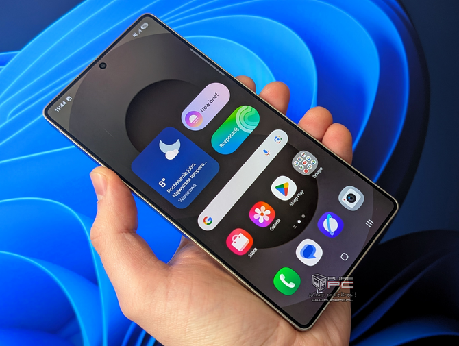 Samsung Galaxy S26 Ultra w końcu z oczekiwaną nowością. Zaoferuje szybsze ładowanie, ale raczej nie zachwyci czasem pracy [2]
