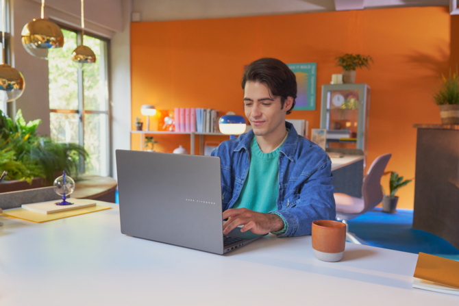 Przejmujesz się końcem wsparcia dla systemu Windows 10? Wybierz laptop ASUS z Windows 11 i ciesz się najnowszymi funkcjami [4]