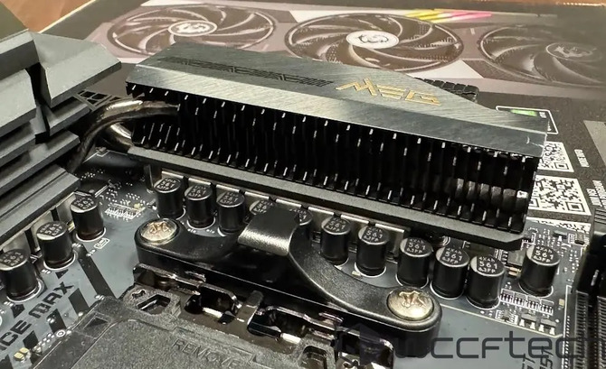 MSI MEG X870E ACE MAX - topowa płyta główna w sam raz dla nadchodzących chipów AMD Ryzen 9000 z pamięcią 3D V-Cache [2]