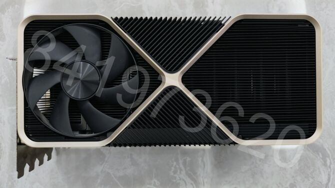 NVIDIA RTX TITAN Ada - w sieci pojawił się kolejny prototyp 4-slotowej karty graficznej o mocarnej specyfikacji [2]