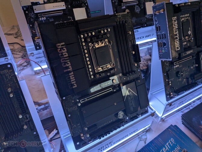 ASRock prezentuje odświeżone płyty główne z serii Challenger i Rock dla procesorów Intela i AMD na targach CES 2026 [4]