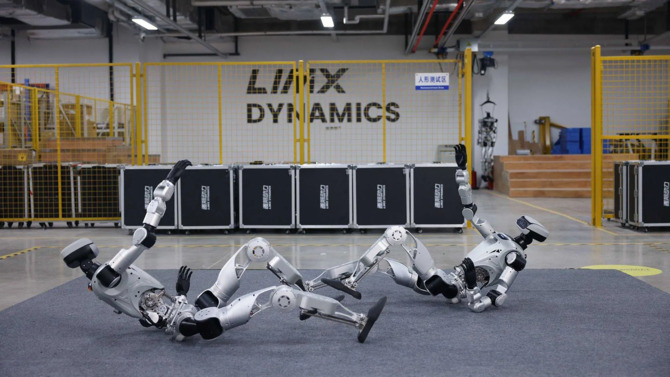 LimX Dynamics prezentuje COSA, pierwszy system operacyjny dla humanoidalnych robotów działających w rzeczywistym świecie [2]