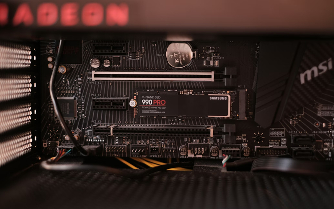 SSD i HDD drożeją w oczach. Kryzys na rynku PC spogląda w kierunku nośników danych. Sprawdź obecne ceny [3]