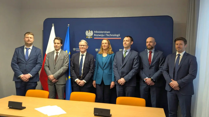 Creotech partnerem Eutelsat w projekcie IRIS² – technologie kwantowe i platforma HyperSat w służbie europejskiej suwerenności cyfrowej [2]