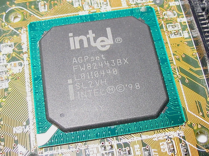 Linux kernel 7.0 - wprowadzi duże zmiany w procesie czyszczenia pamięci cache i nowe funkcję dla architektury LoongArch [3]