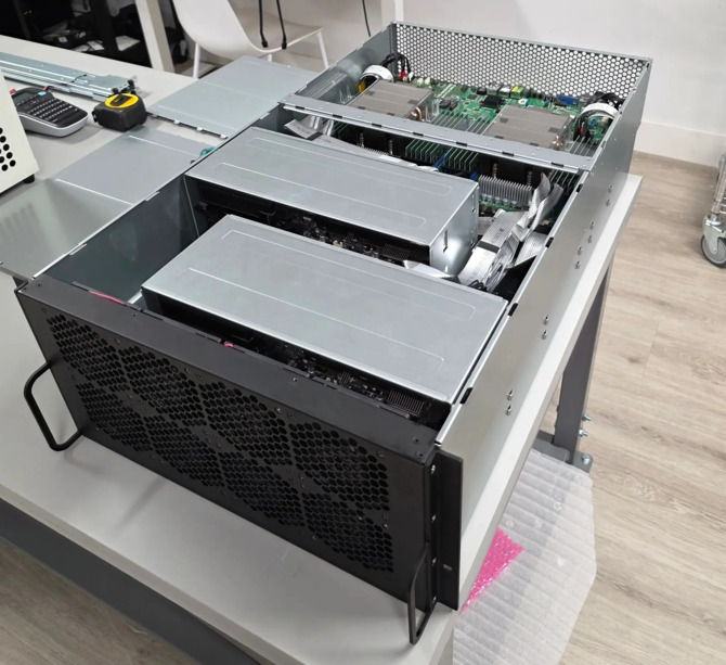 TinyCorp żąda od AMD układu RDNA 5 z 96 GB VRAM. Startup buduje biznesplan na karcie, która jeszcze nie istnieje [3]