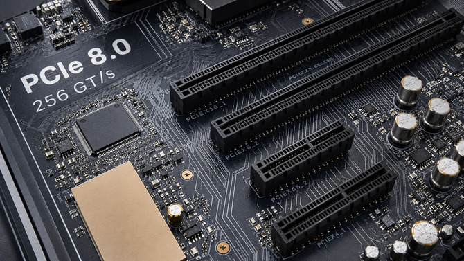 Standard PCIe 8.0 jest na dobrej drodze do debiutu w 2028 roku, PCI-SIG zaprezentowało jego specyfikację w wersji 0.5 [1]