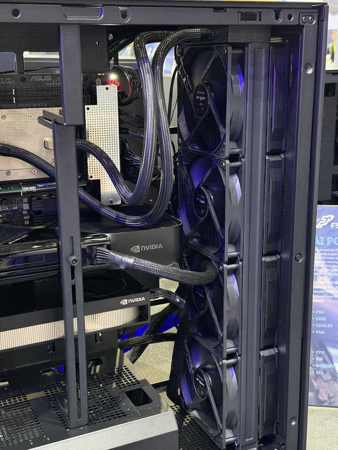 Co ciekawego pokazała firma FSP na targach Computex 2026? Zasilacz o mocy 3300 W, nowe obudowy i systemy chłodzenia [nc1]