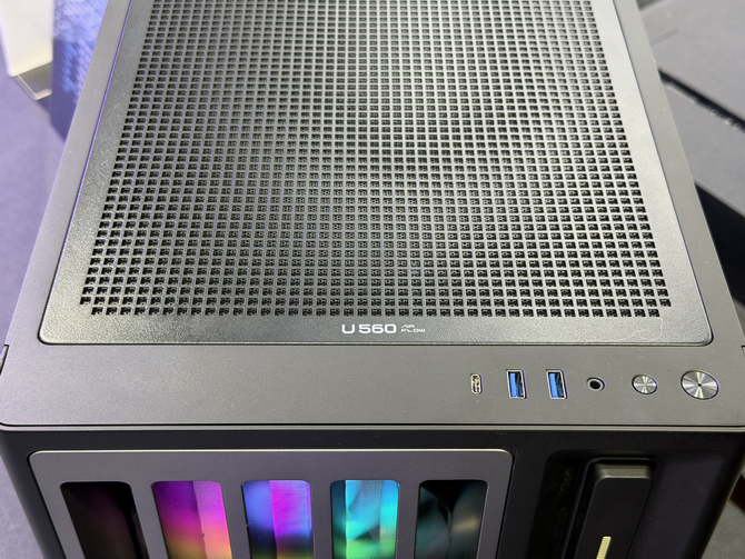Co ciekawego pokazała firma FSP na targach Computex 2026? Zasilacz o mocy 3300 W, nowe obudowy i systemy chłodzenia [nc1]