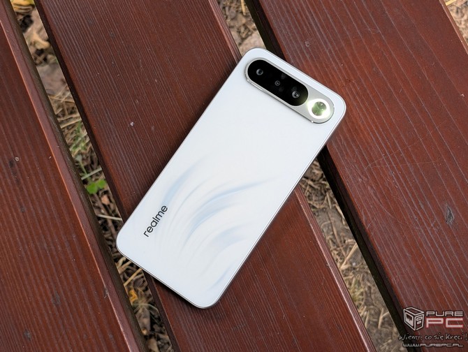 realme 16 5G - topowy wybór do 1600 zł. W sam raz dla tych, którzy sporo nagrywają, publikują i nie chcą ciągle szukać ładowarki [nc1]