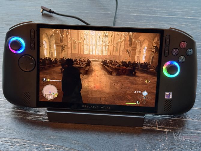 Poznaliśmy ceny handhelda Acer Predator Atlas 8 z Intel ARC G3 oraz ARC G3 Extreme. To kolejna, droga konsola do gier [nc1]