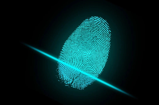 Biometria w smartfonach – Wyjaśniamy różnice pomiędzy wariantami czytników linii papilarnych i skanerów twarzy [3]