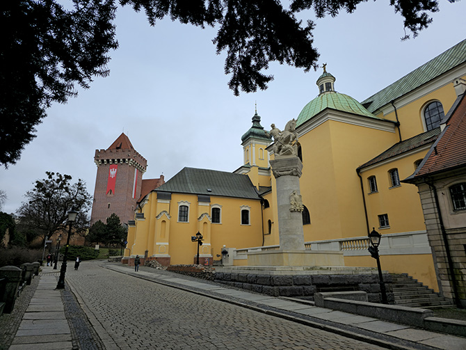 Porównanie jakości aparatów w smartfonach Samsung Galaxy S25 Ultra i Galaxy S24 Ultra. Sprawdź, który robi lepsze zdjęcia i filmy [nc1]
