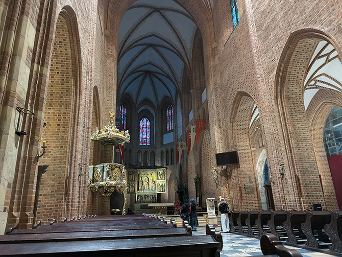 Adobe Project Indigo czy standardowa aplikacja aparatu w iPhone? Porównanie jakości zdjęć [nc1]