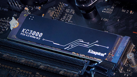 Kingston KC3000 PCIe 4.0 NVMe M.2 SSD - foto 1