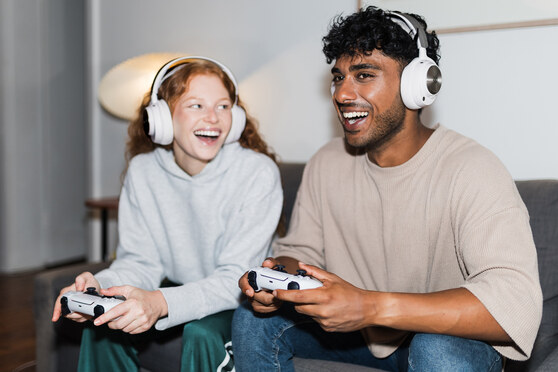 Zestaw słuchawkowy SteelSeries Nova Pro Wireless White - foto 4
